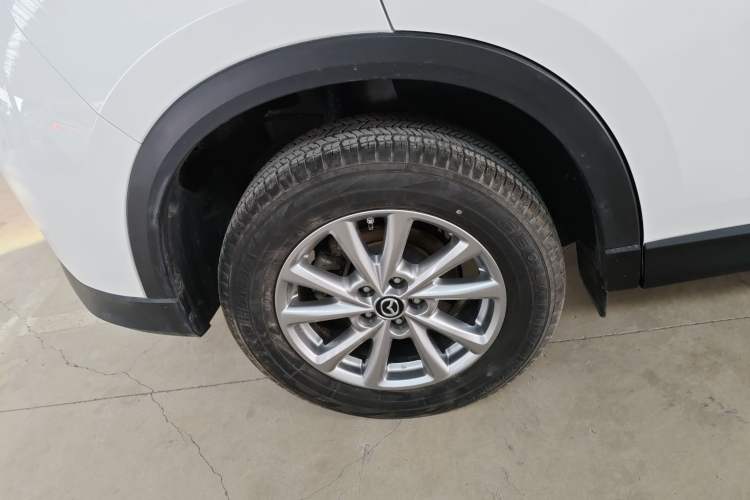 Used Mazda CX-5 2024 2.0L Automatic Two-Wheel Drive ZhiShang Version Right Rear Wheel Hub