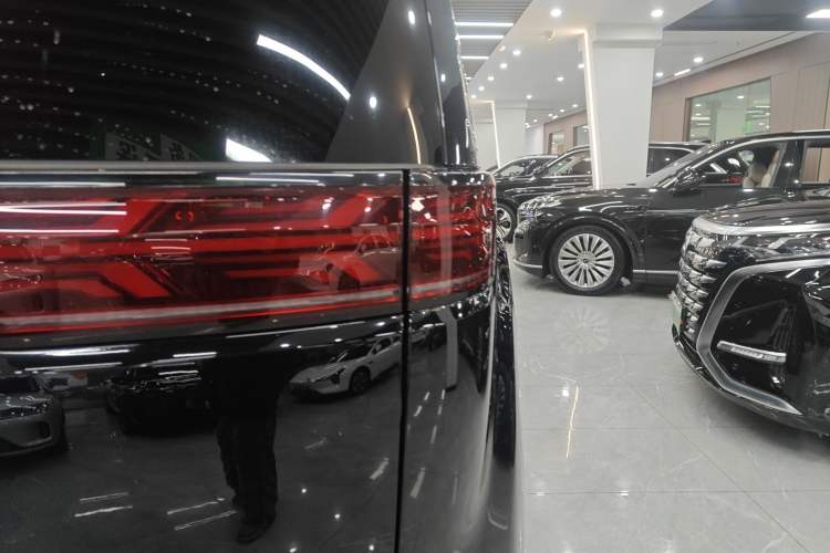 Used Denza D9 2022 DM-i 970 Four-Wheel Drive Prestige Model