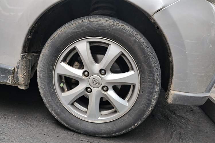 Used CHANGAN KAICHENG Ounuo S 2015 1.5L CNG Model Right Front Wheel Hub