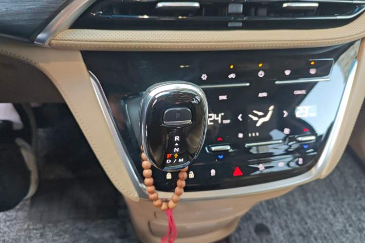 Used Buick GL8 2020 ES Land Cruiser 653T Flagship Model