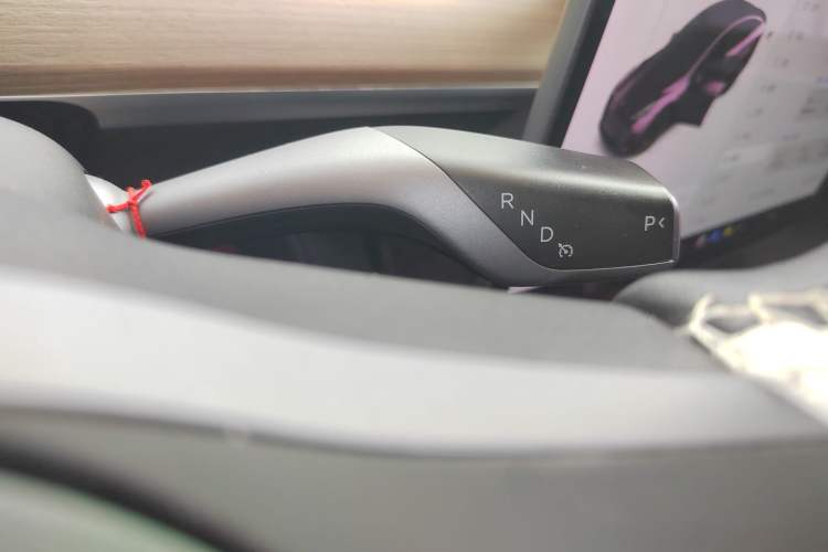 Used Tesla Model Y 2021 Standard Range Rear-Wheel Drive Version