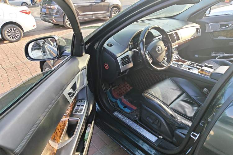 Used Jaguar XF 2012 XF 3.0L V6 Luxury Edition
