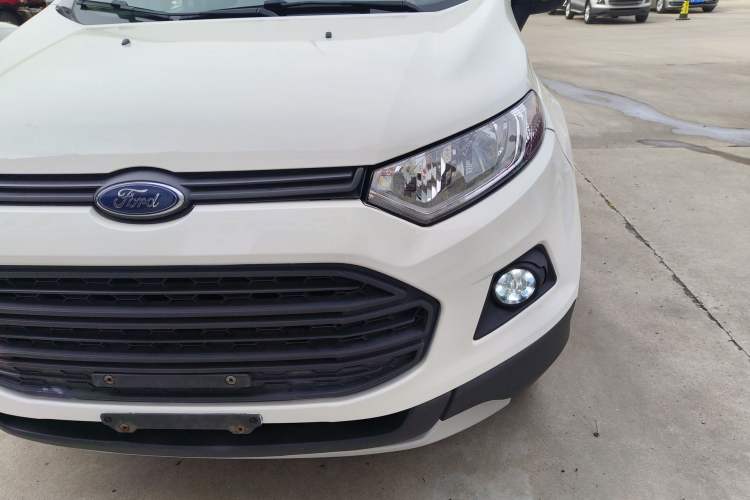 Used Ford EcoSport 2017 1.5L Manual Comfort Model Left Front Headlight