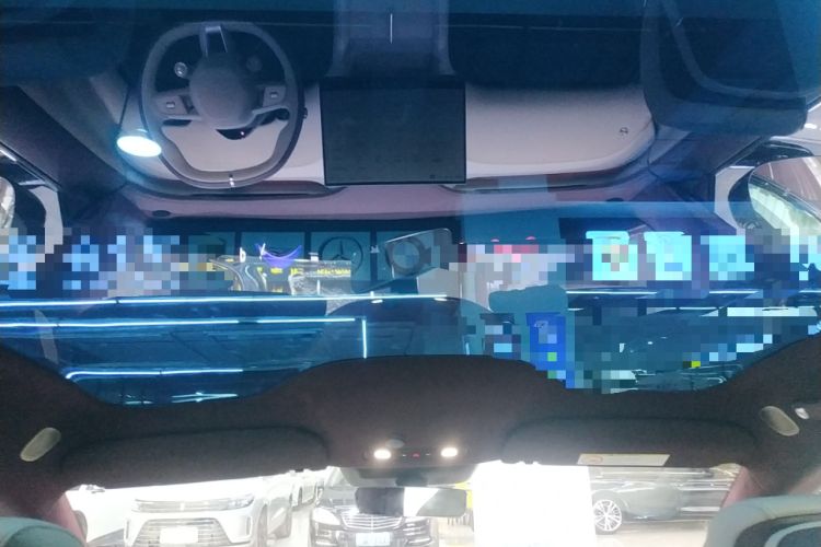 Used Xiaomi Auto YU7 2025 Ultra-Long Range High-Performance All-Wheel-Drive Max Edition Headliner