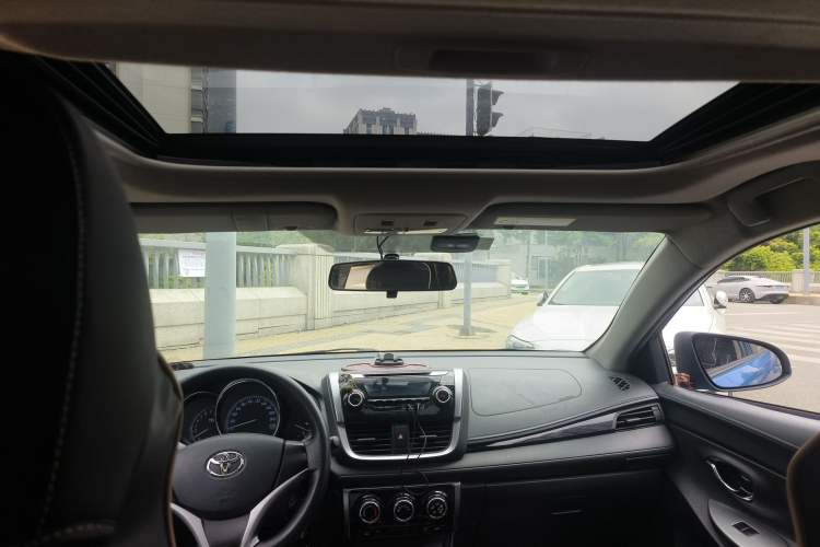 Used Toyota YARiS L Zhi Xuan 2016 Revised Version 1.5G CVT with Dynamic Sunroof Headliner