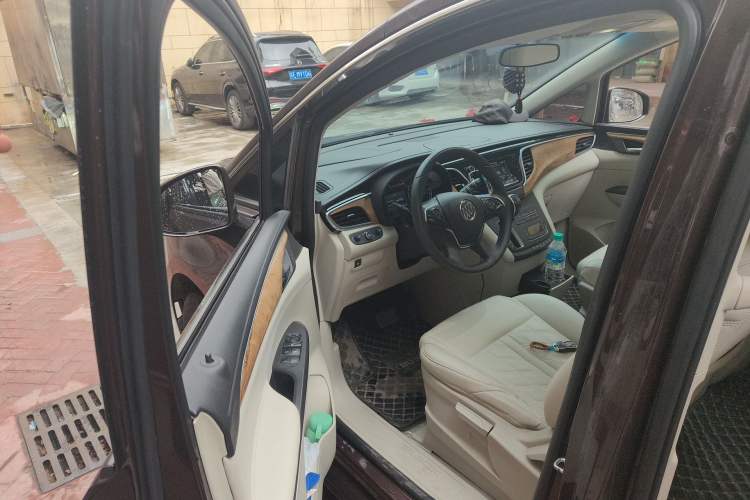 Used Buick GL8 2018 ES 28T Comfort Model China VI Standard Driver Seat