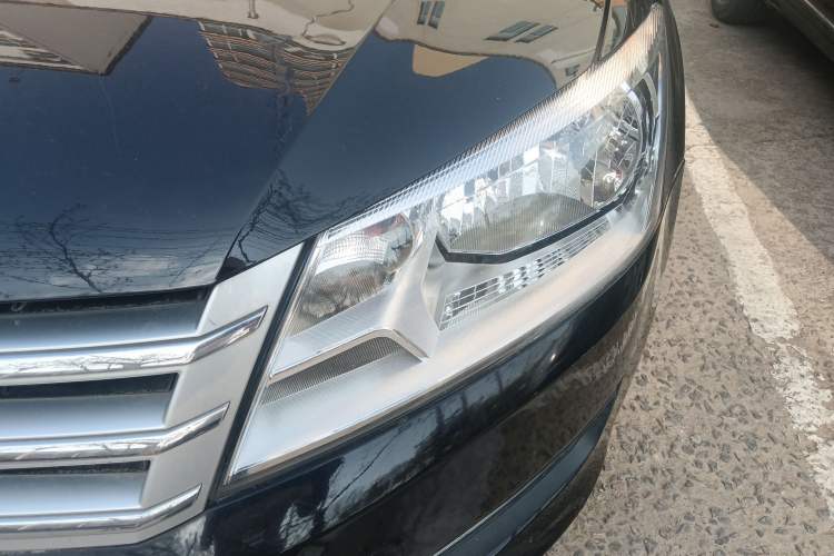 Used Volkswagen Santana 2015 1.6L Manual Comfort Edition Left Front Headlight