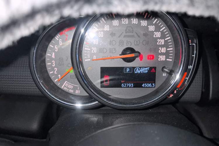 Used MINI MINI 2016 1.5T COOPER Five-Door Edition