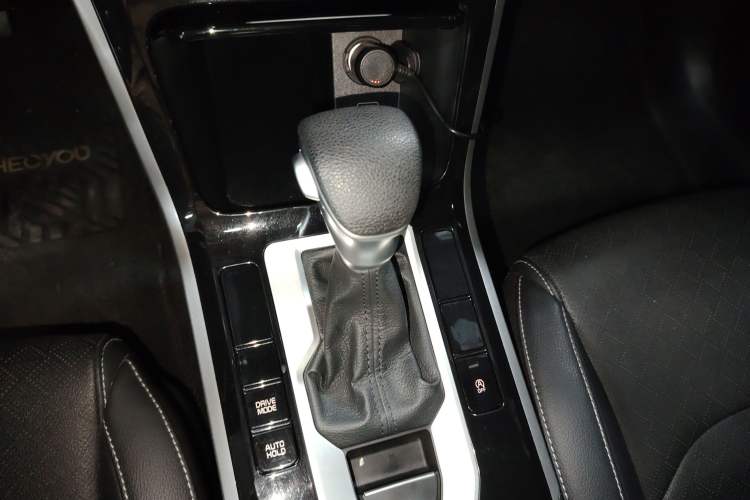 Used Kia K3 2019 1.5L CVT New Sharp Edition Gear Lever