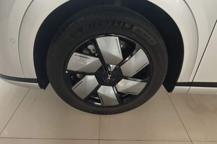 Used XPeng X9 2024 640 All-Wheel Drive High-Performance Max
