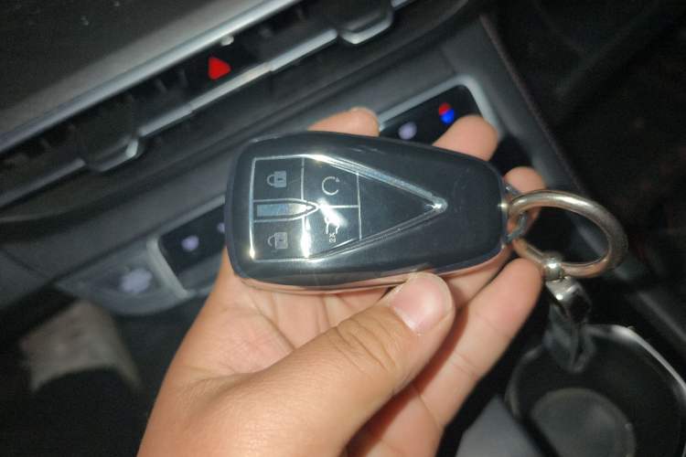 Used CHANGAN Eado 2022 PLUS Blue Whale NE 1.4T GDI DCT Prestige Edition
