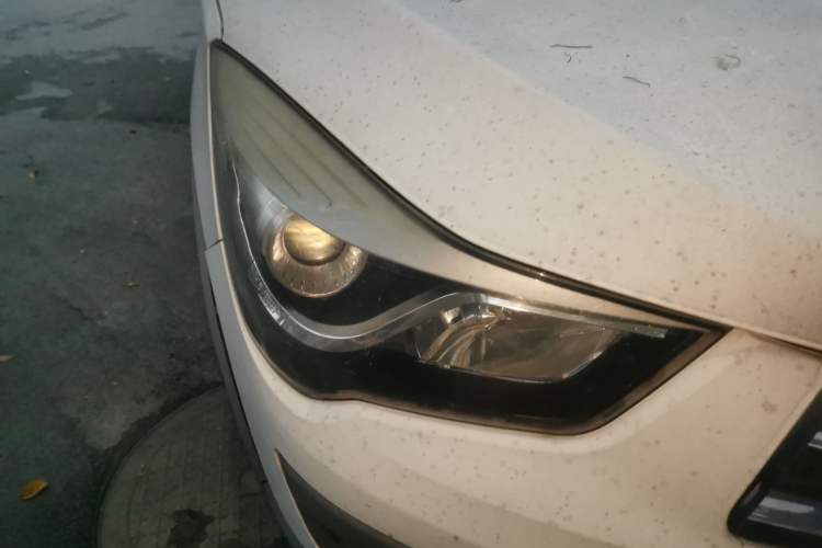 Used Haima S5 2015 1.5T CVT Luxury Model Right Front Headlight