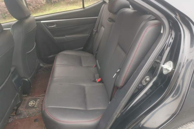 Used Toyota Levin 2017 Revised Version 185T CVT Elite Edition China VI Standard Left Rear Seat