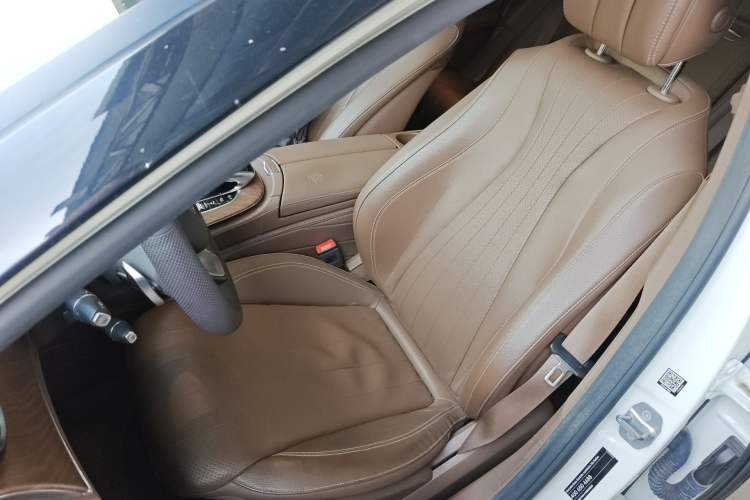 Used Mercedes-Benz E-Class 2016 E 300 L Stylish Model Left Front Seat