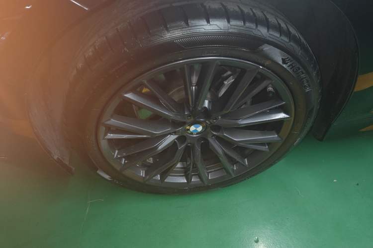 Used BMW 3 Series 2023 325Li M Sport Night Edition Package Exterior 4