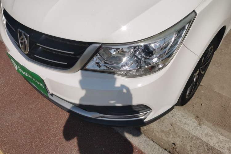 Used Baojun 730 2016 Revised 1.5L Manual Standard Version 7 Seats China V Emission Standard Left Front Headlight