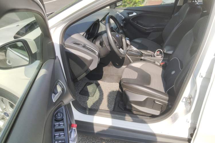 Used Ford Focus 2017 Sedan EcoBoost 180 Automatic Elite Model
