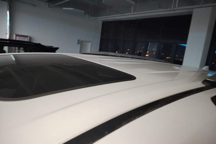 Used Toyota SIENNA 2021 2.5L Hybrid Luxury Edition Roof