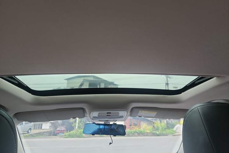 Used Roewe i5 2021 1.5L CVT Diamond Edition
