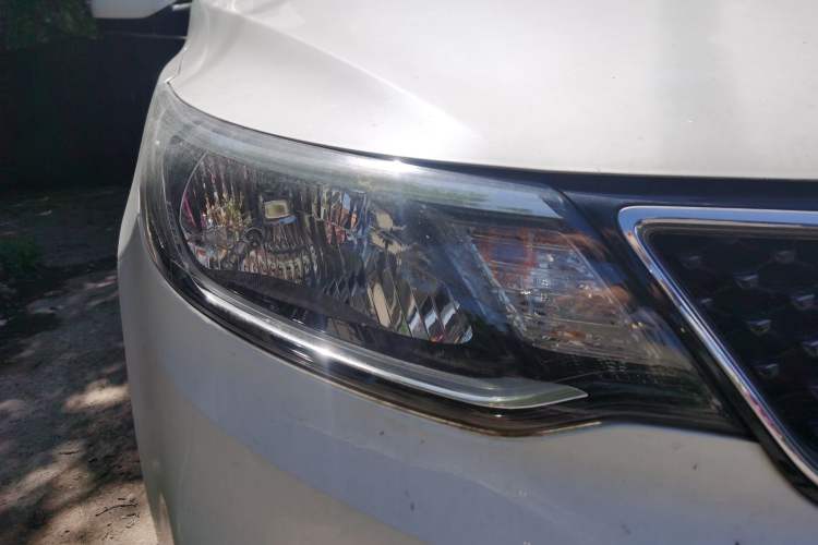 Used Kia K2 2015 Sedan 1.4L MT GLS
