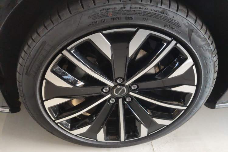 Used Volvo S90 2026 B5 Zhiyuan Luxury Edition
