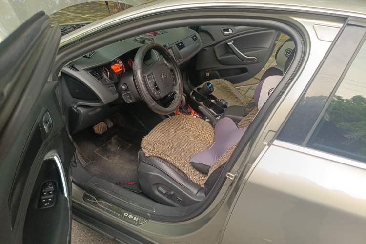 Used Citroen C5 2014 1.6T Automatic Luxury Model
