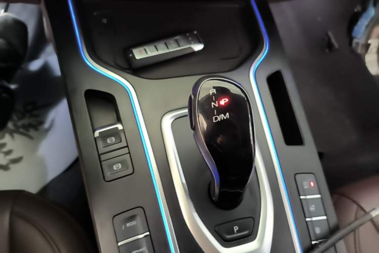 Used Wey VV7 2020 2.0T Flagship Edition Gear Lever