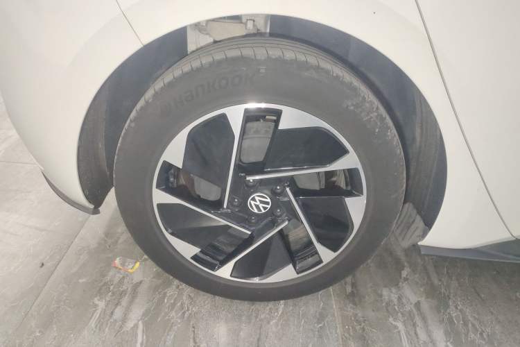 Used Volkswagen ID.3 2024 Intelligent Edition Right Rear Wheel Hub
