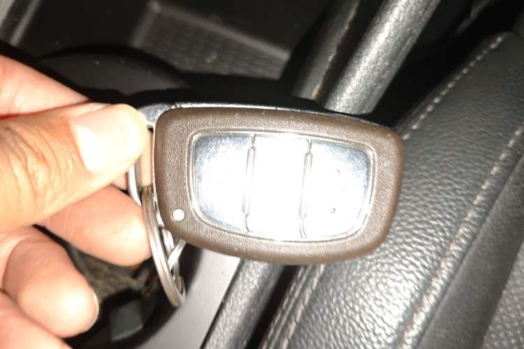 Used Hyundai Tucson 2018 1.6T Dual-Clutch Two-Wheel Drive 15th Anniversary Special Edition Vehicle Key