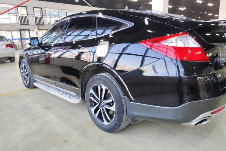 Used Honda Crosstour 2016 2.4L Luxury Edition