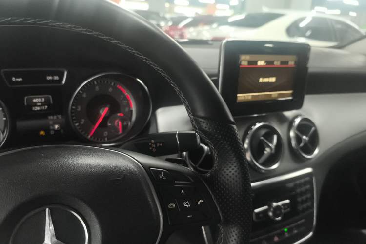 Used Mercedes-Benz GLA 2015 GLA 200 Fashion Model