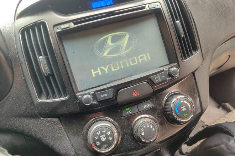 Used Hyundai Celesta 2011 1.6L Manual Comfort Edition