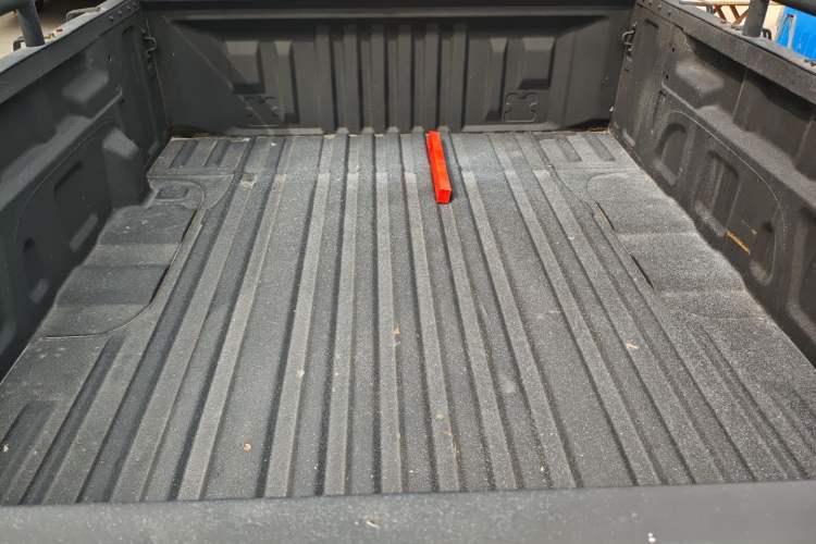 Used JAC Group T6 2022 2.0T Diesel Two-Wheel Drive Engineering Version with Long Wheelbase Trunk