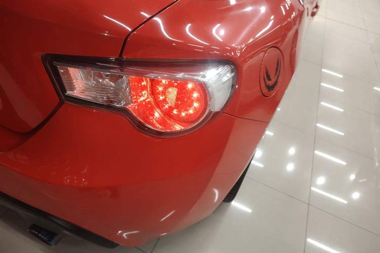 Used Toyota 86 2013 2.0L Automatic Luxury Version
