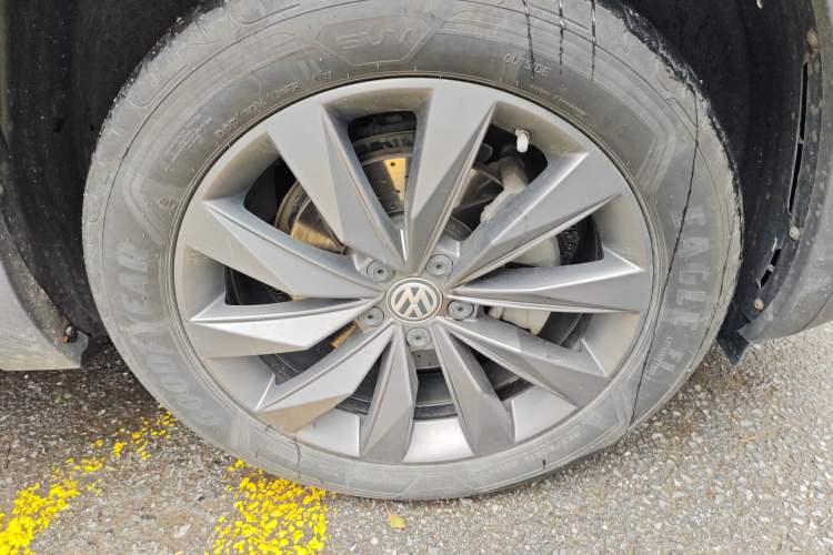 Used Volkswagen Tayron 2019 380TSI Four-Wheel Drive Flagship Version China V Standard Right Front Wheel Hub
