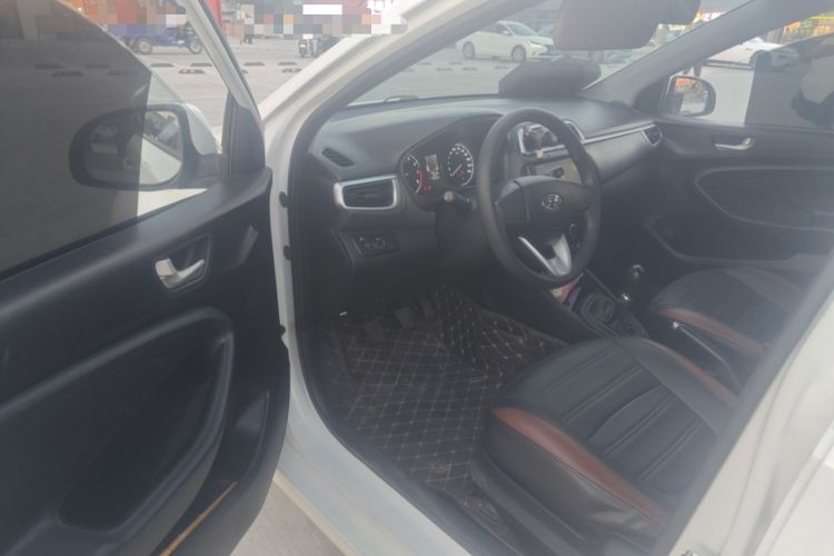 Used Hyundai Verna (older generation) 2017 1.4L Manual Refreshed Version China V Standard
