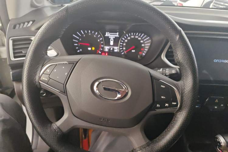 Used GAC Trumpchi GS4 2017 235T G-DCT Two-Wheel Drive Elite Edition Steering Wheel