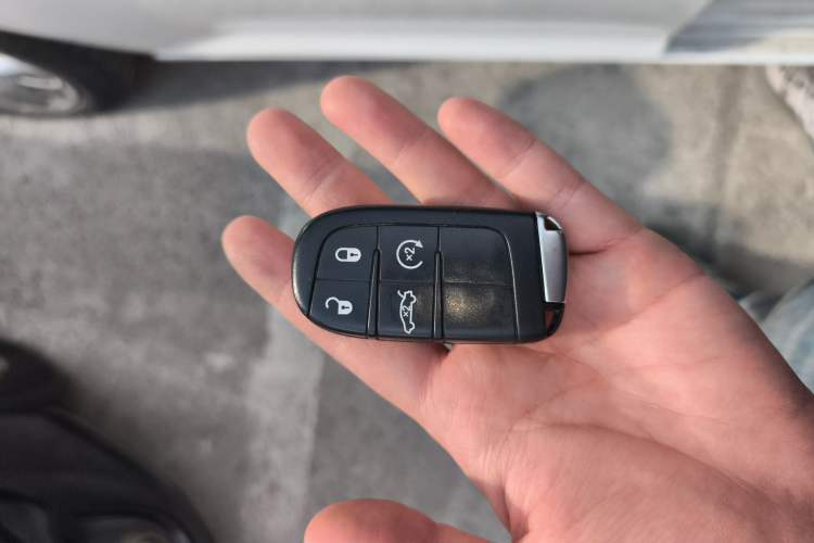 Used Chrysler 300C 2016 3.0L Supreme Edition
