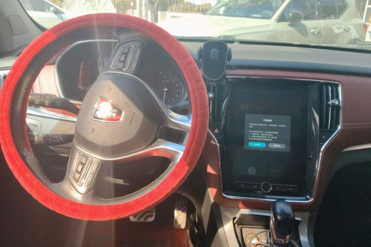 Used Roewe RX5 2016 30T Four-Wheel Drive Automatic Internet Smart Luxury Edition Steering Wheel