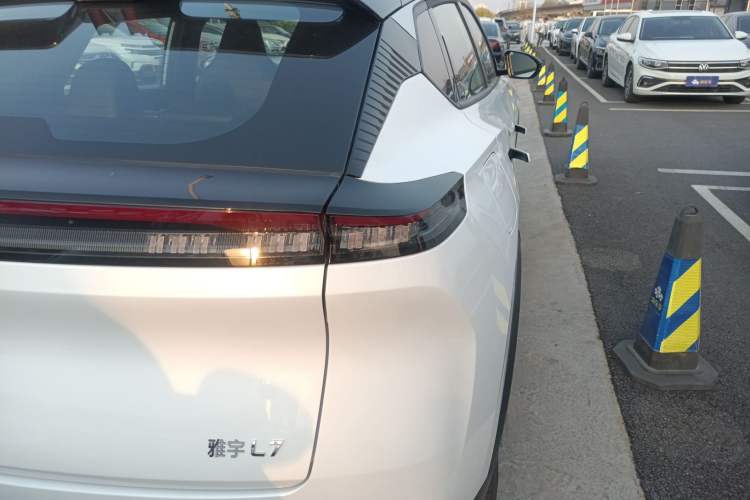 Used Dongfeng Aeolus L7 New Energy 2025 518 Comfort Edition Right Rear Taillight