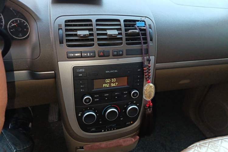 Used Buick GL8 2014 2.4L Classic Edition
