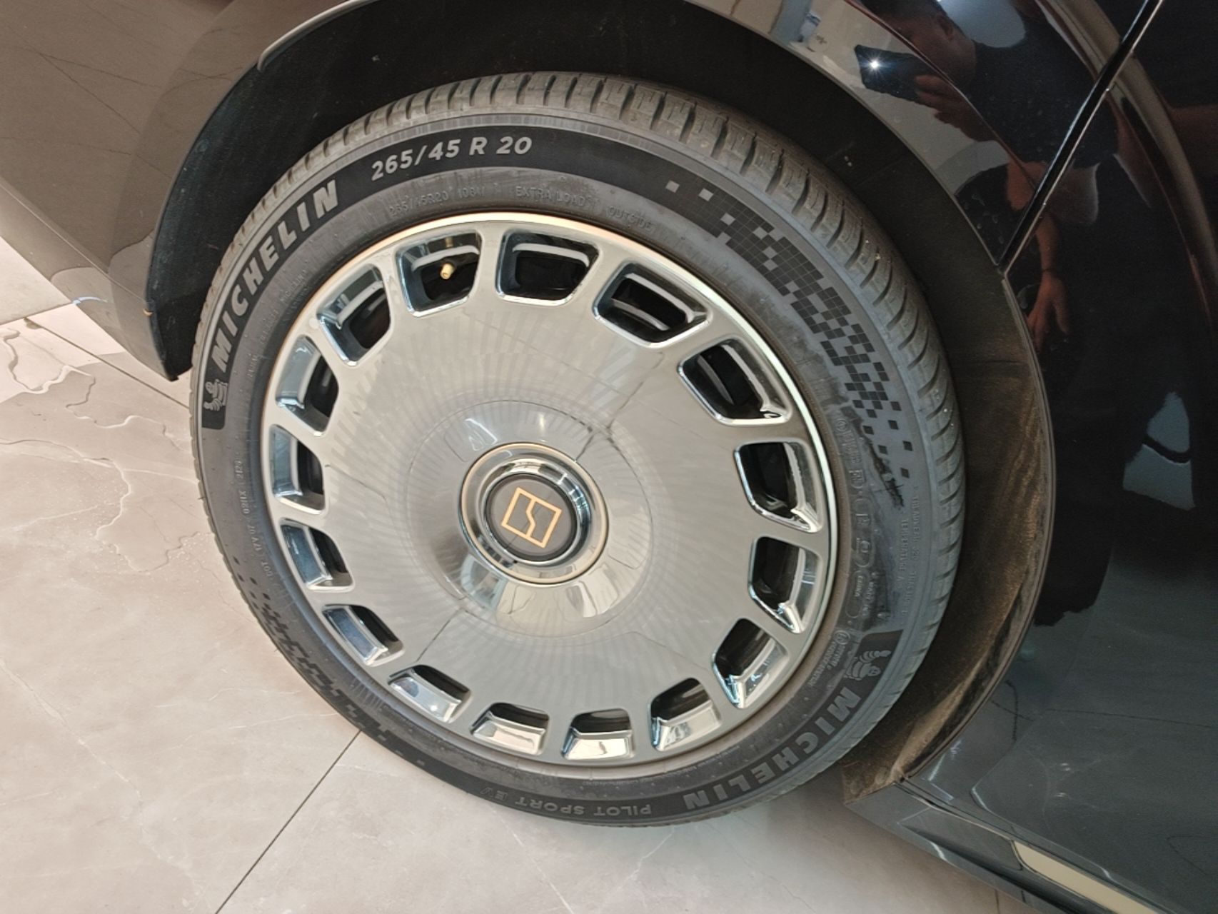 Zeekr 009 2024 GAC Trumpchi Heritage Edition — снимка 11