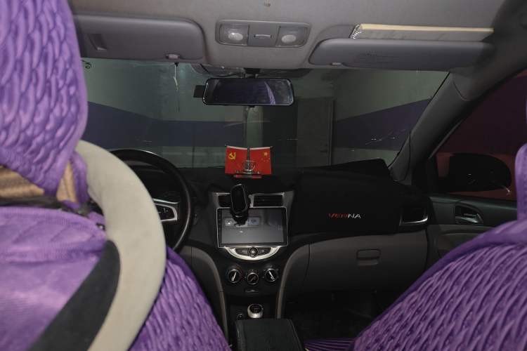 Used Hyundai Verna (older generation) 2016 1.4L Manual Smart GLS Trim