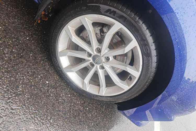 Used Audi A4L 2019 40 TFSI Fashion Version China V
