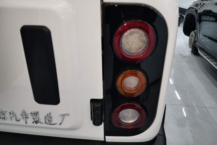 Used 212 T01 2025 Model 2.0T Diesel
