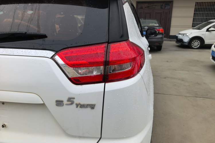 Used Haima S5 Youth Edition 2018 1.6L CVT Luxury Model
