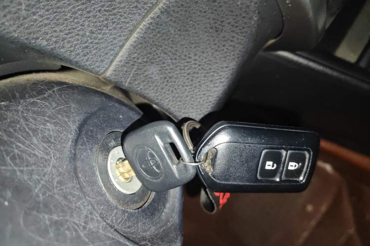 Used Toyota Vios FS 2017 1.3L CVT Sharp Edition Vehicle Key