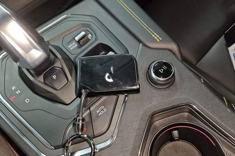 Used Lynk & Co 05 2022 2.0T Two-Wheel Drive Shine Halo
