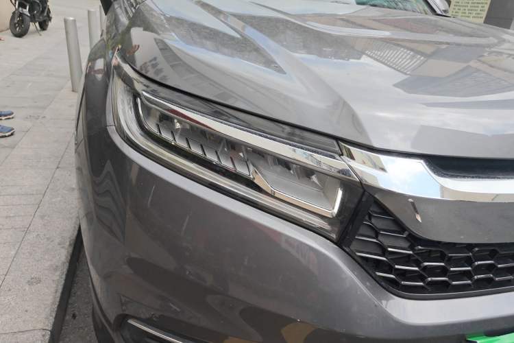 Used Honda Avancier 2017 240TURBO Two-Wheel Drive Premium Edition Right Front Headlight