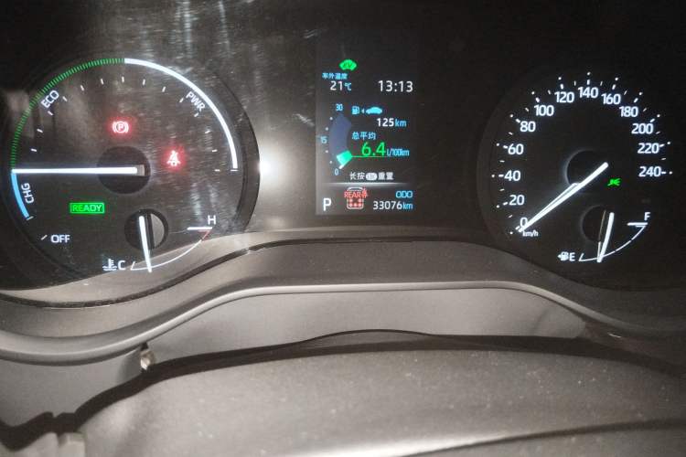 Used Toyota Granvia 2023 2.5L Hybrid Comfort Edition
